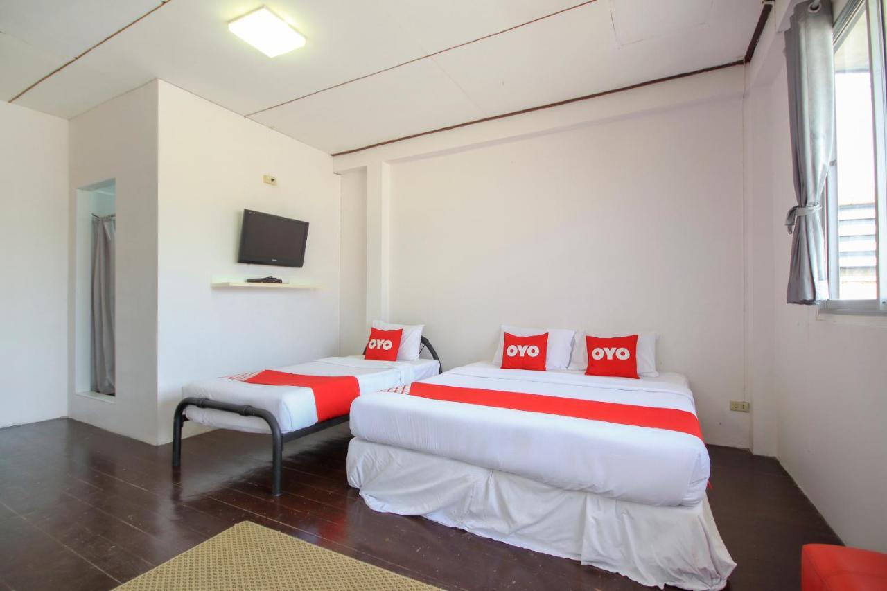 Oyo 1054 Phuket Backpacker Hostel Exterior foto