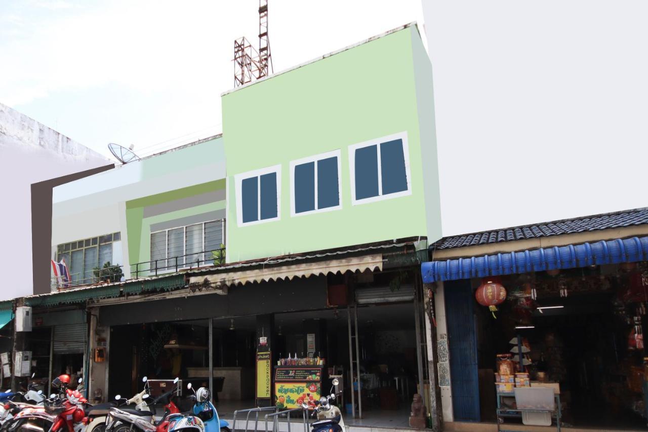 Oyo 1054 Phuket Backpacker Hostel Exterior foto