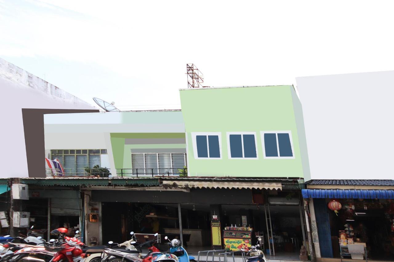 Oyo 1054 Phuket Backpacker Hostel Exterior foto